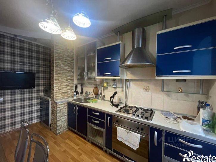3-комн квартира улица Героев Сталинграда, 1,  д. 1