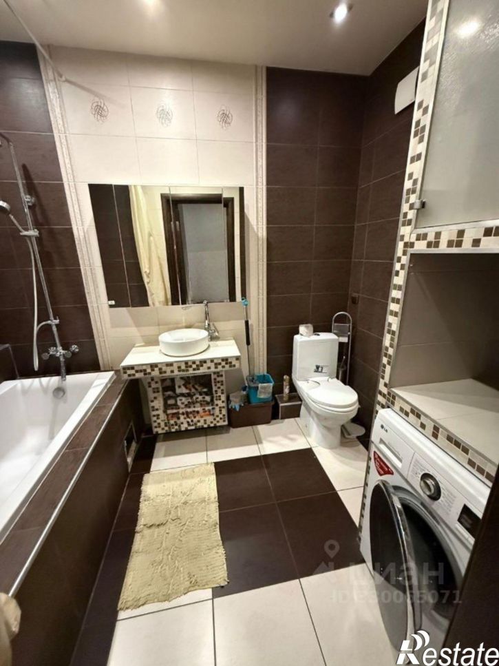 3-комн квартира ул Беспалова, 110в,  д. 110в