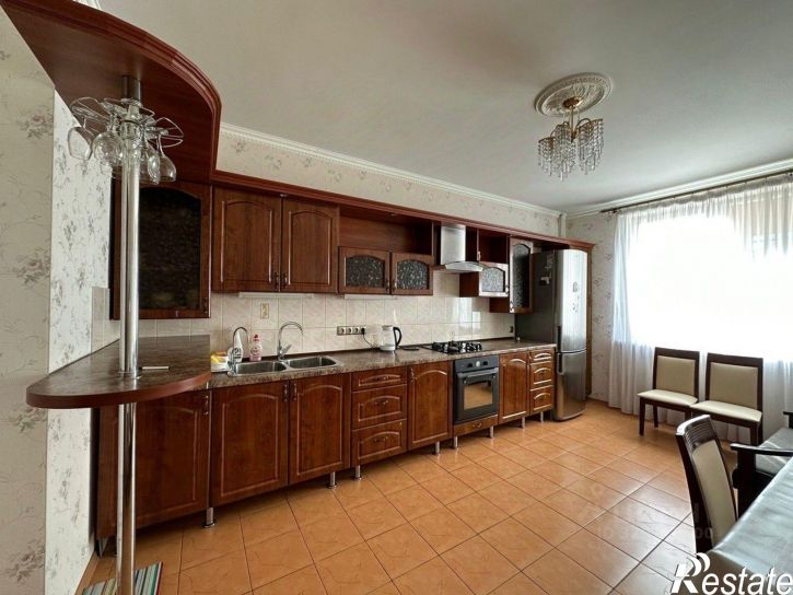 3-комн квартира улица Гаспринского, 5А,  д. 5А