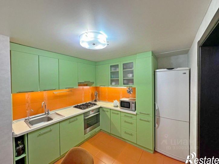 3-комн квартира улица Крылова, 60,  д. 60
