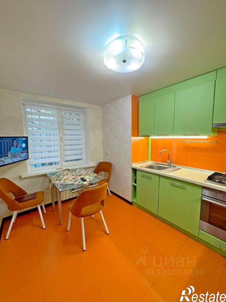 3-комн квартира улица Крылова, 60,  д. 60
