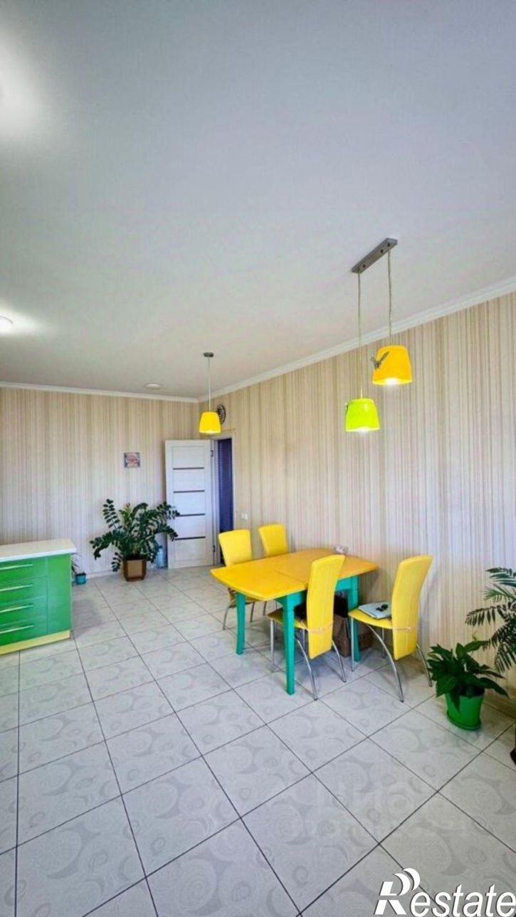 2-комн квартира улица Нестерова, 48,  д. 48