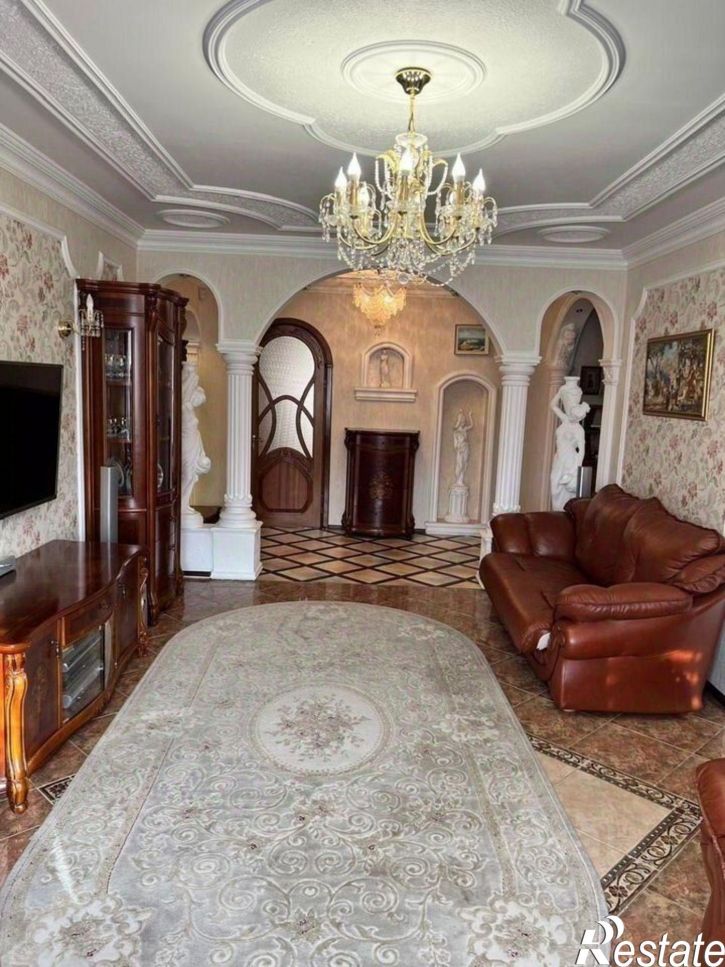 4-комн квартира ул Гурзуфская, 8,  д. 8