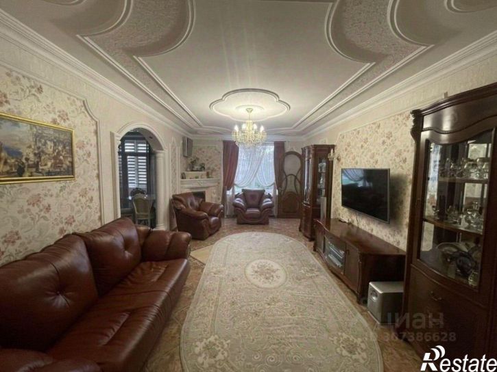 4-комн квартира ул Гурзуфская, 8,  д. 8