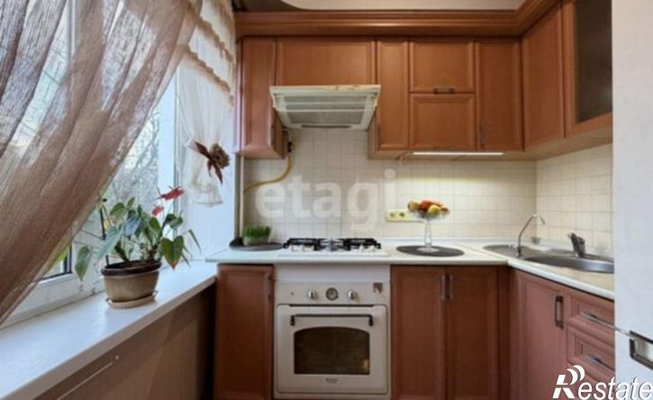 3-комн квартира ул 60 лет Октября, 6,  д. 6