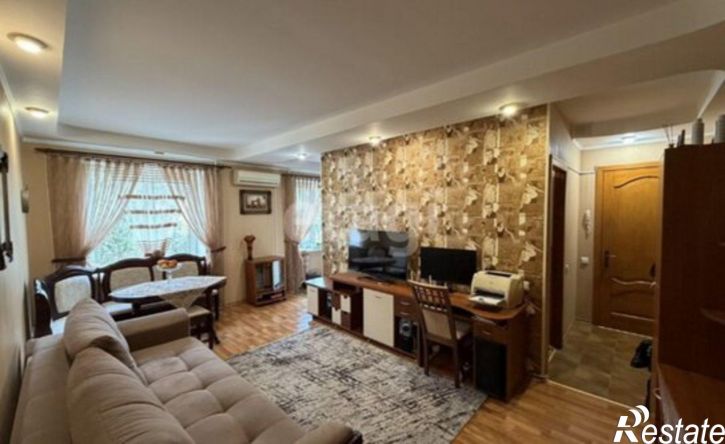 3-комн квартира ул 60 лет Октября, 6,  д. 6