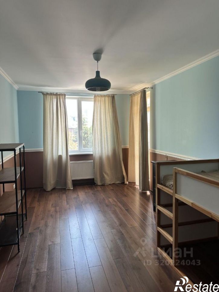 3-комн квартира улица Гаспринского, 9А,  д. 9А