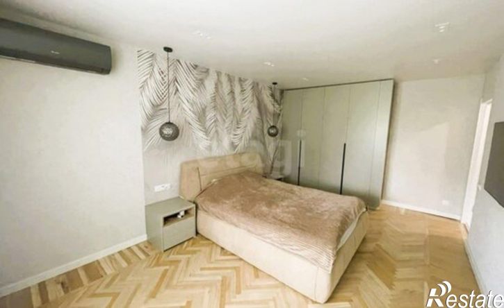 3-комн квартира улица Поповкина, 20,  д. 20