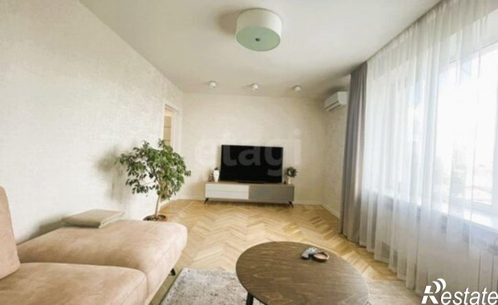 3-комн квартира улица Поповкина, 20,  д. 20