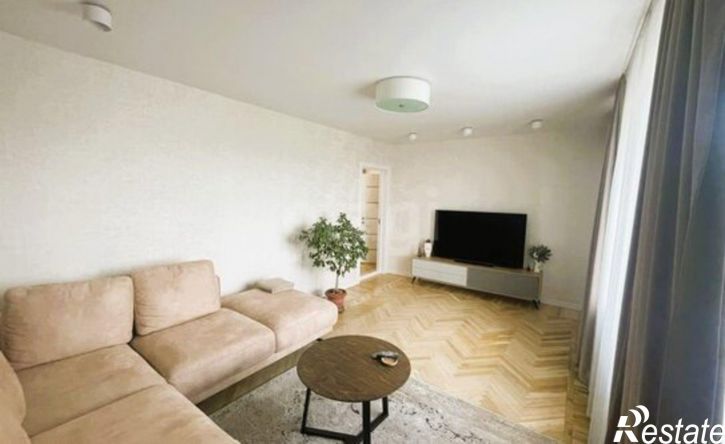 3-комн квартира улица Поповкина, 20,  д. 20