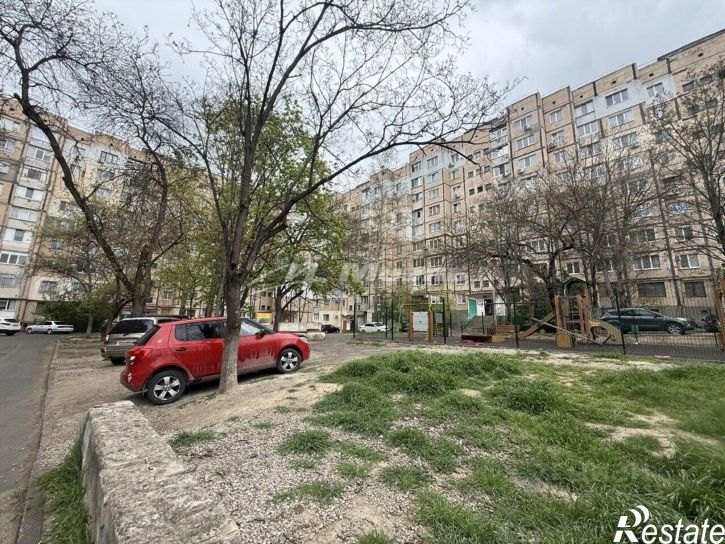 3-комн квартира улица 60 лет Октября, 24,  д. 24