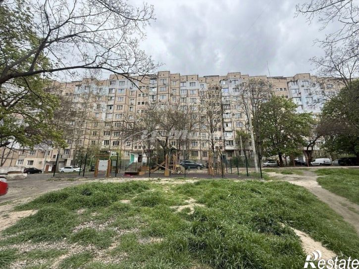 3-комн квартира улица 60 лет Октября, 24,  д. 24