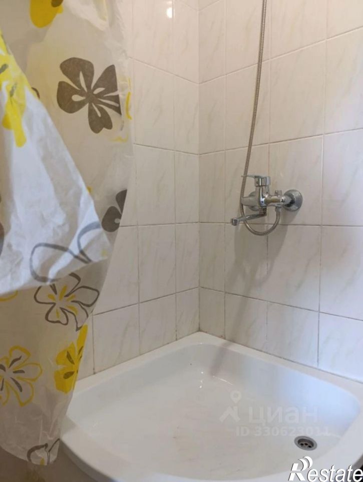 2-комн квартира улица Альпинистов, 3,  д. 3