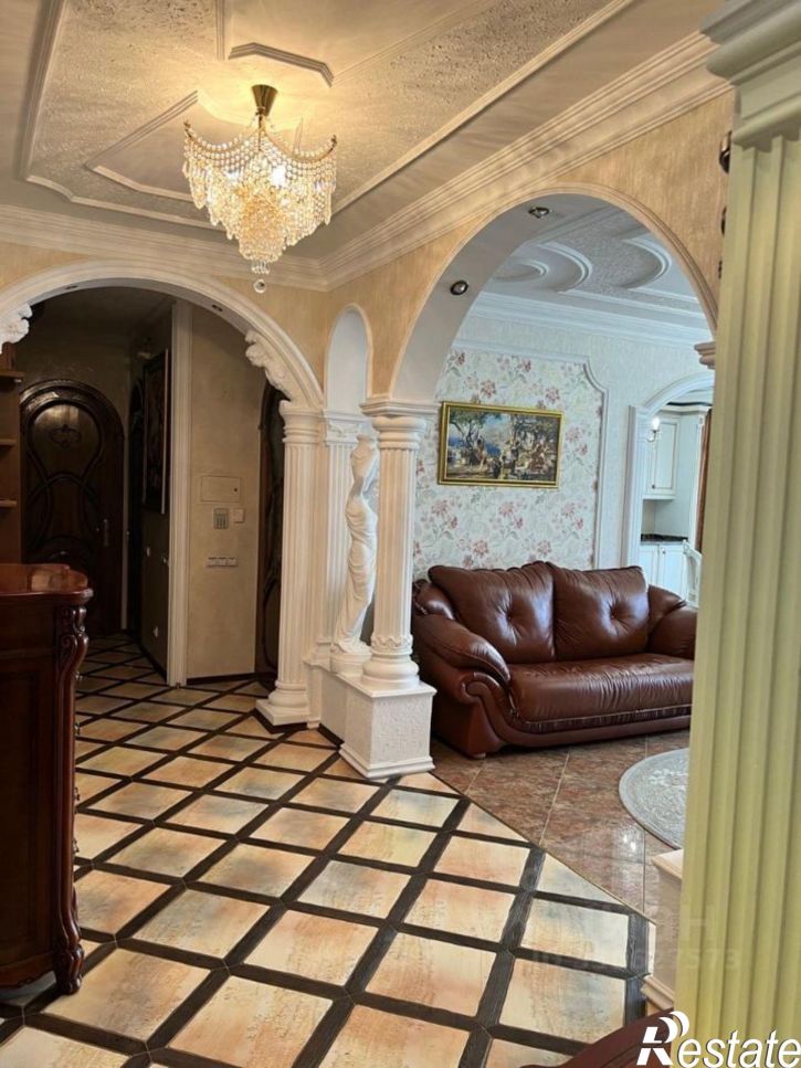 4-комн квартира Гурзуфская улица, 8,  д. 8
