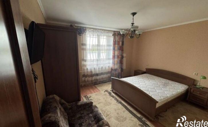 3-комн квартира ул Залесская, 18,  д. 18