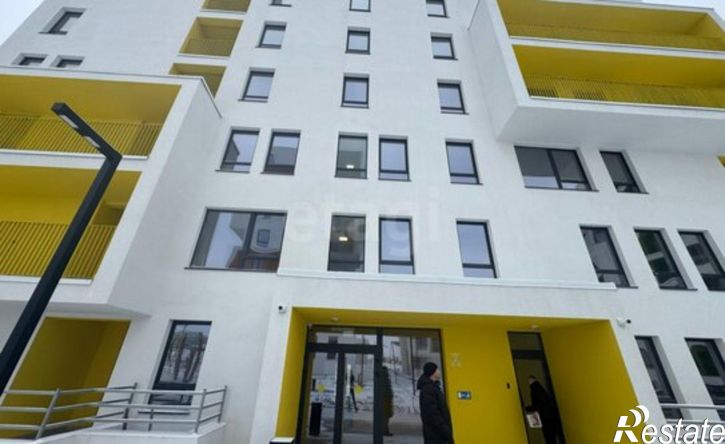 3-комн квартира улица Виталия Чуркина, 1к2