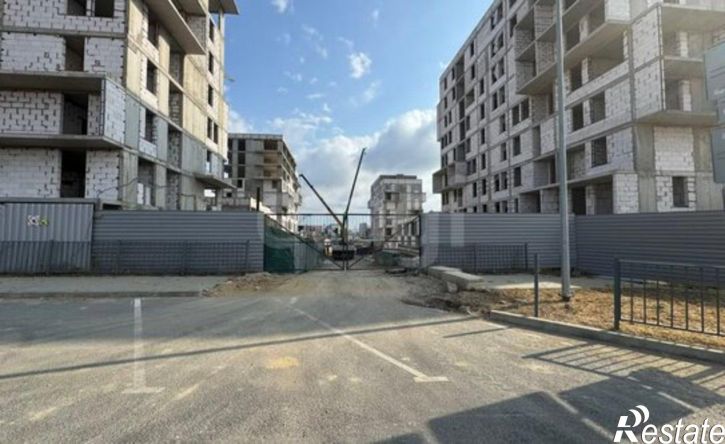 3-комн квартира улица Виталия Чуркина, 1к2