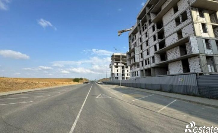 3-комн квартира улица Виталия Чуркина, 1к2