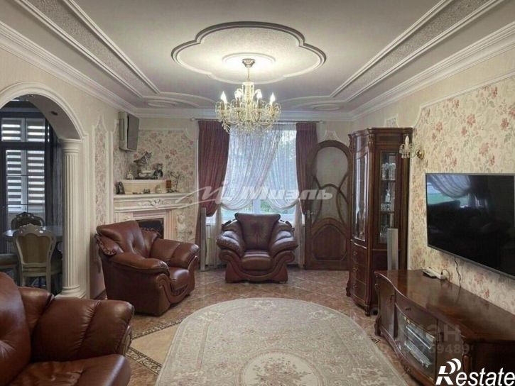 4-комн квартира ул Гурзуфская, 8,  д. 8