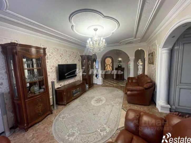 4-комн квартира ул Гурзуфская, 8,  д. 8