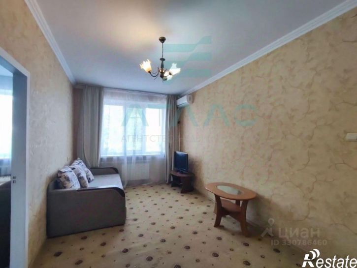 2-комн квартира улица Крылова, 1,  д. 1