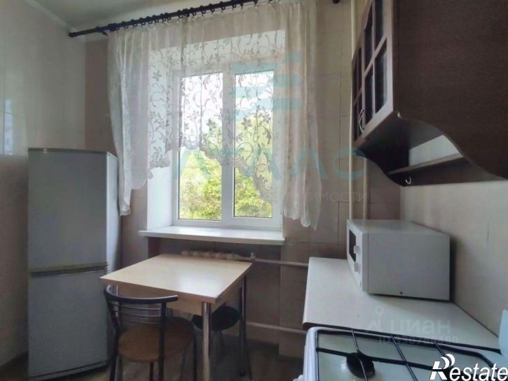 2-комн квартира улица Крылова, 1,  д. 1