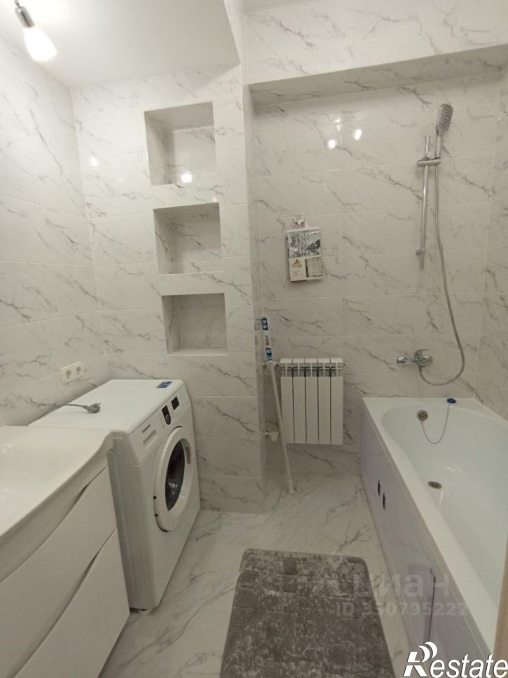 2-комн квартира б-р Ленина, 12а,  д. 12а