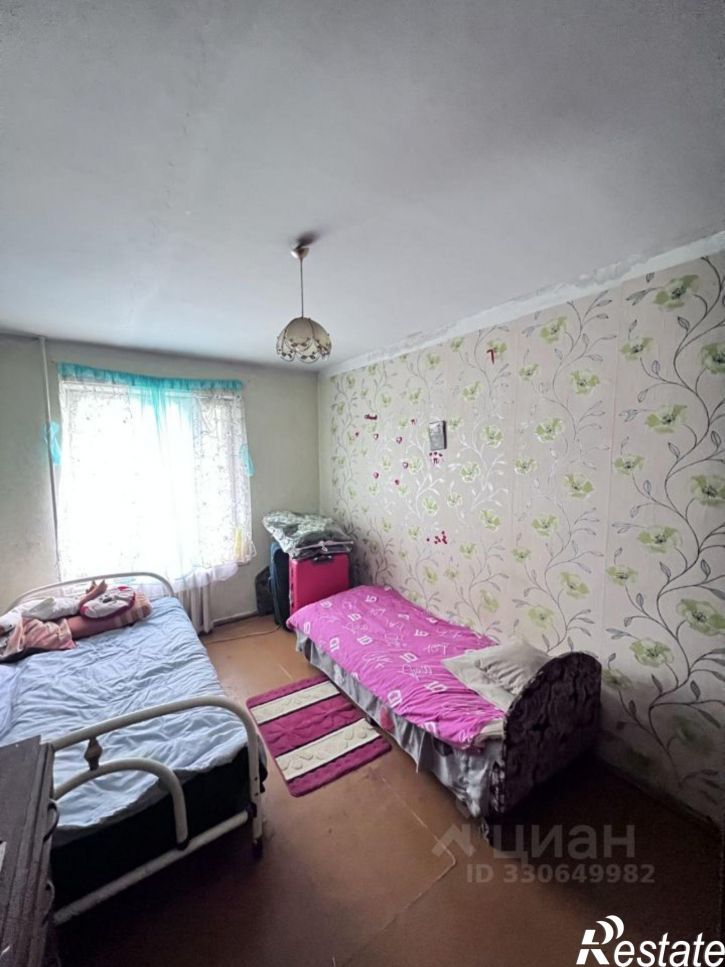 3-комн квартира ул 60 лет Октября, 3,  д. 3