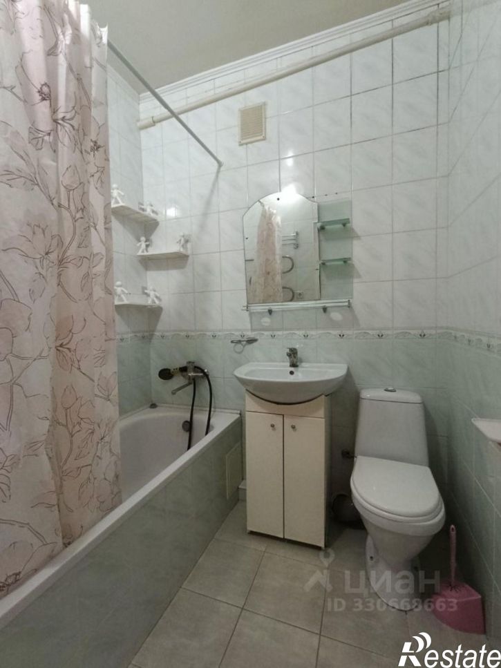 2-комн квартира улица Крылова, 1,  д. 1