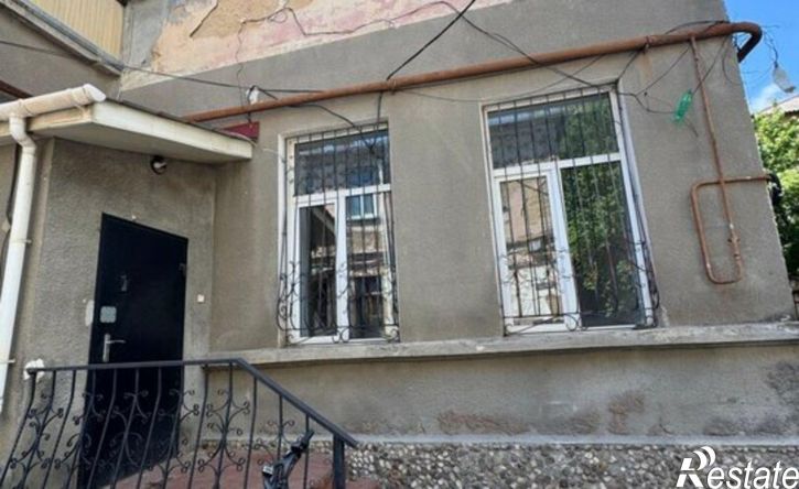 4-комн квартира улица Жуковского, 26,  д. 26