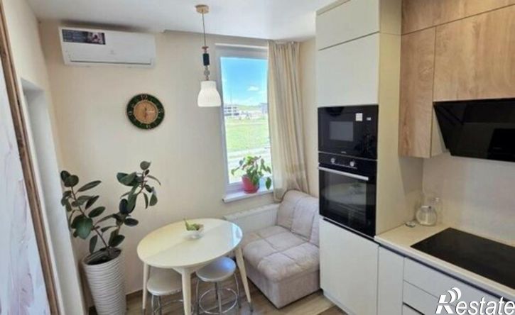 2-комн квартира проспект Александра Суворова, 99