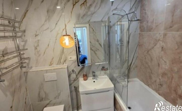 2-комн квартира проспект Александра Суворова, 99
