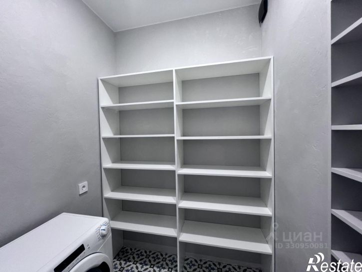 2-комн квартира пр-кт Александра Суворова, 5,  д. 5