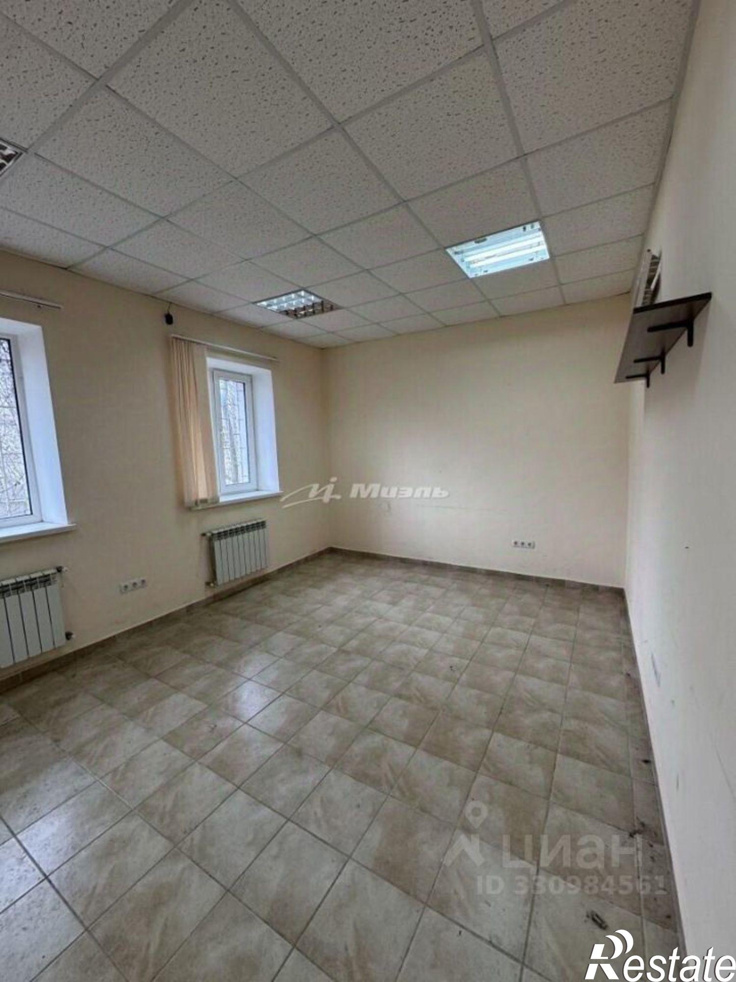 Сдать офис, помещение под офис за 18 400 рублей на ул Крылова, 172