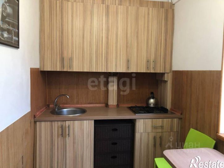 2-комн квартира Троллейбусная улица, 21,  д. 21