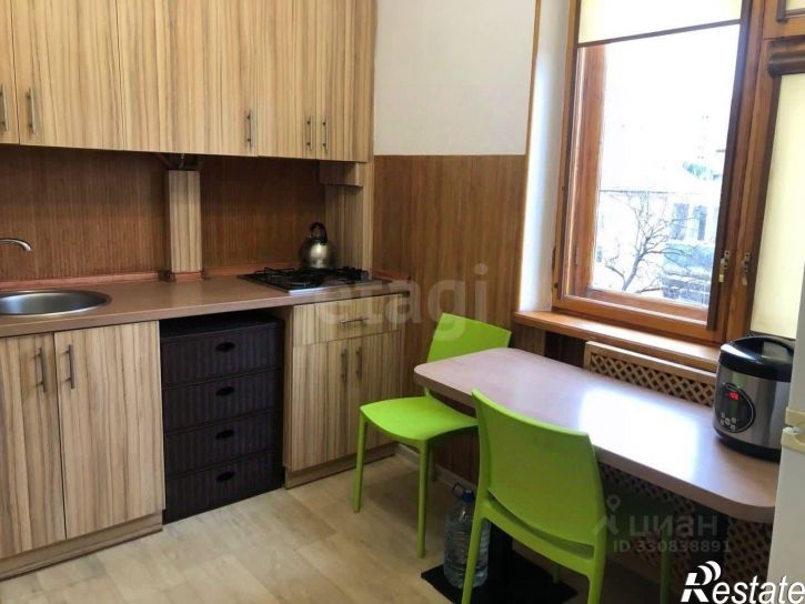 2-комн квартира Троллейбусная улица, 21,  д. 21