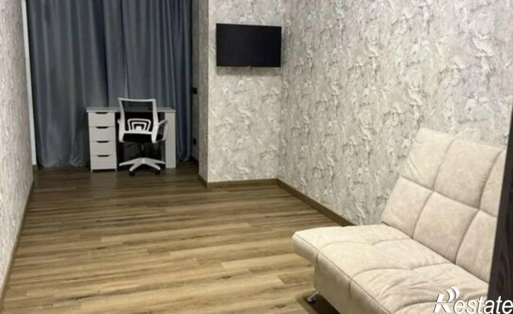 2-комн квартира ул Маршала Советского Союза Буденного С.М., 33,  д. 33