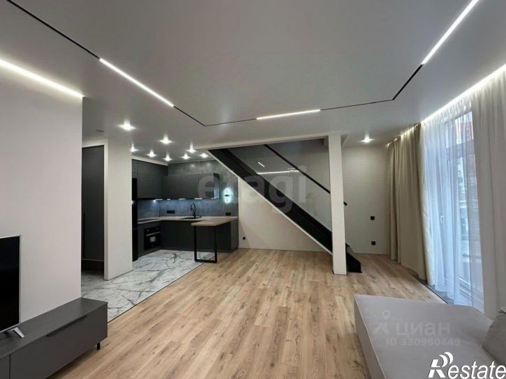 3-комн квартира Проспект Александра Суворова, 101,  д. 101