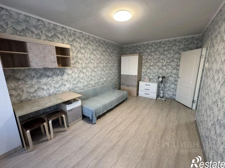 1-комн квартира улица 60 лет Октября, 17,  д. 17