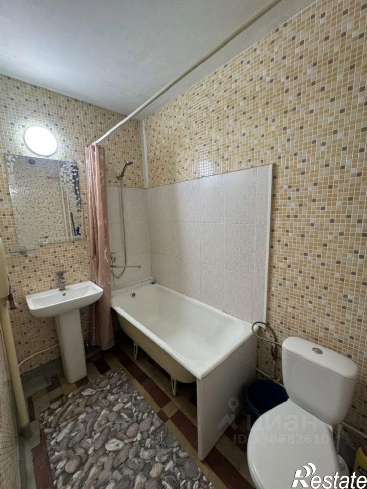 1-комн квартира улица 60 лет Октября, 17,  д. 17
