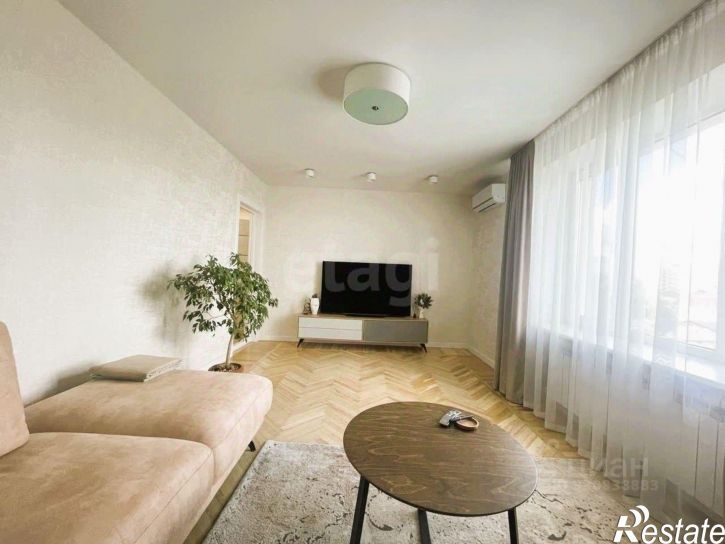3-комн квартира ул Поповкина, 35,  д. 35