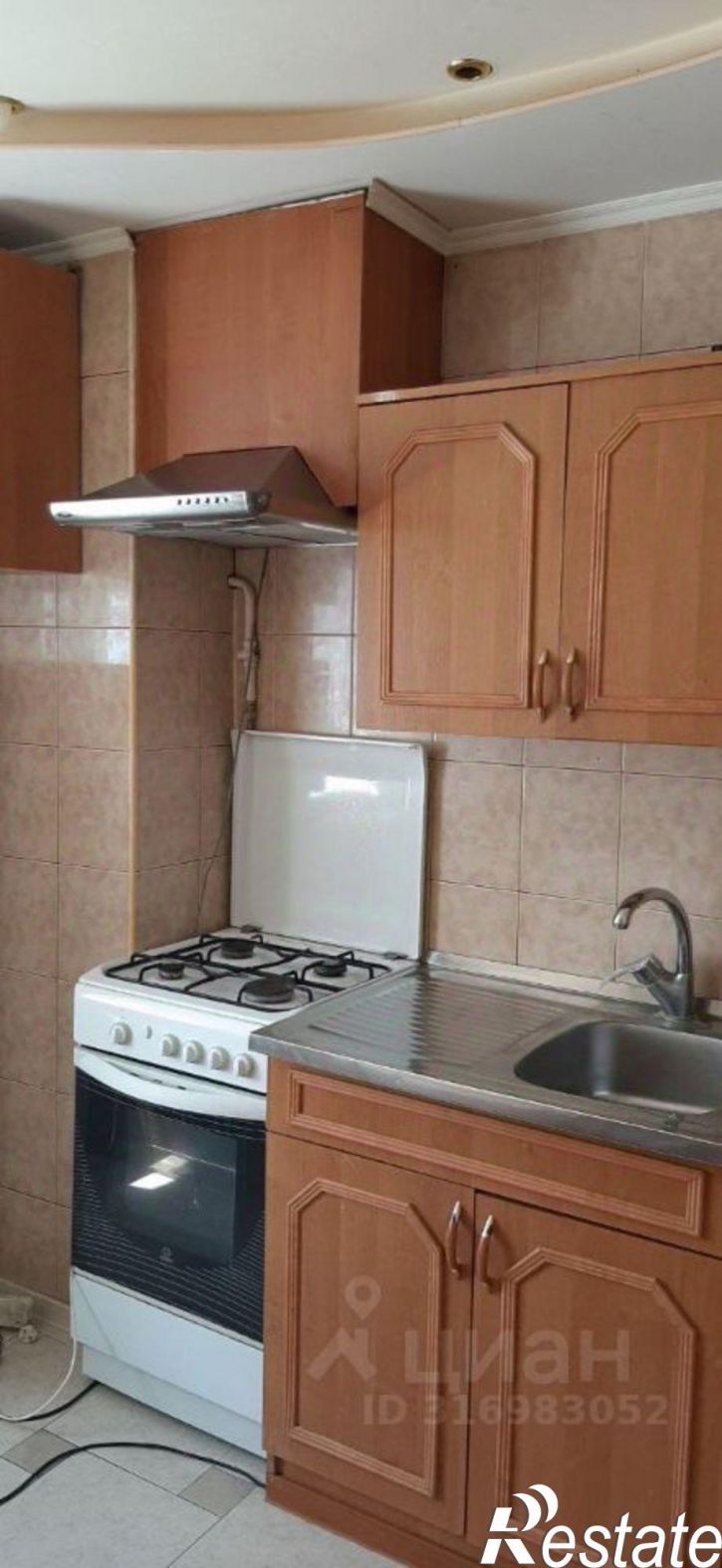 2-комн квартира улица Ларионова, 44,  д. 44