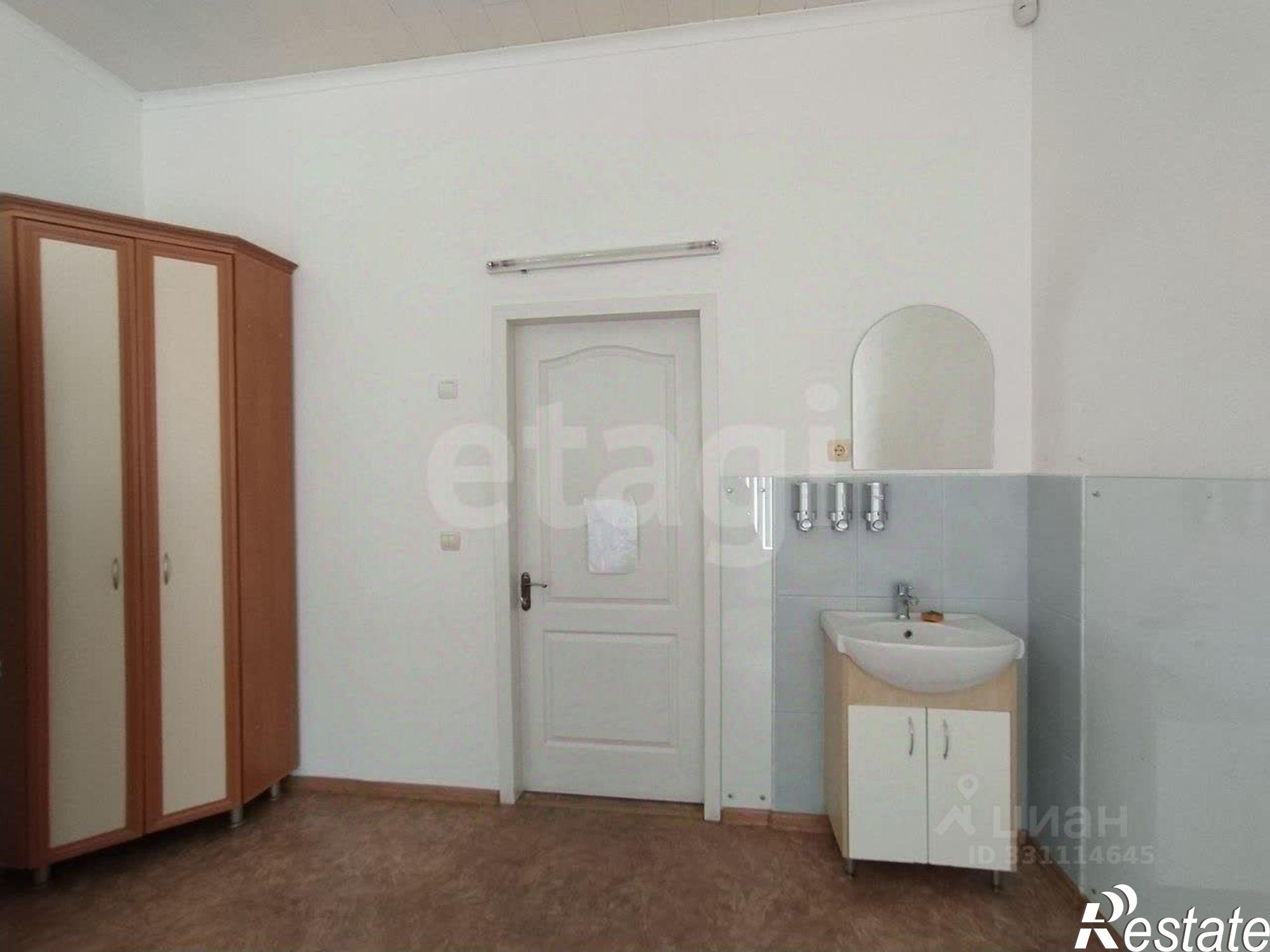 Купить офис, помещение под офис за 19 900 100 рублей на пр-кт Кирова, 34А