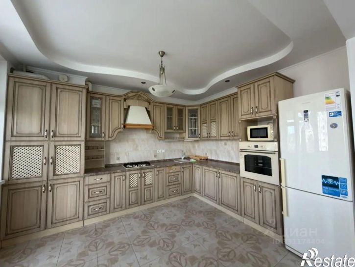 3-комн квартира ул И.Гаспринского, 9Б,  д. 9Б