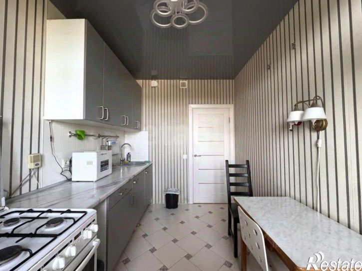 3-комн квартира Луговая улица, 12,  д. 12