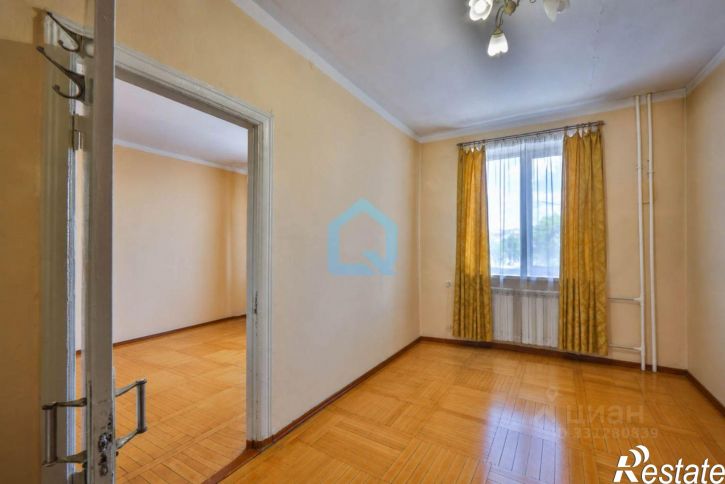 2-комн квартира улица Крылова, 1,  д. 1