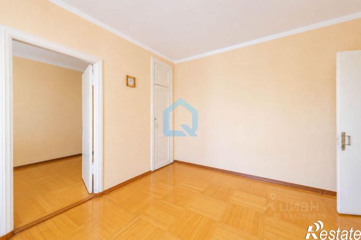 2-комн квартира улица Крылова, 1,  д. 1