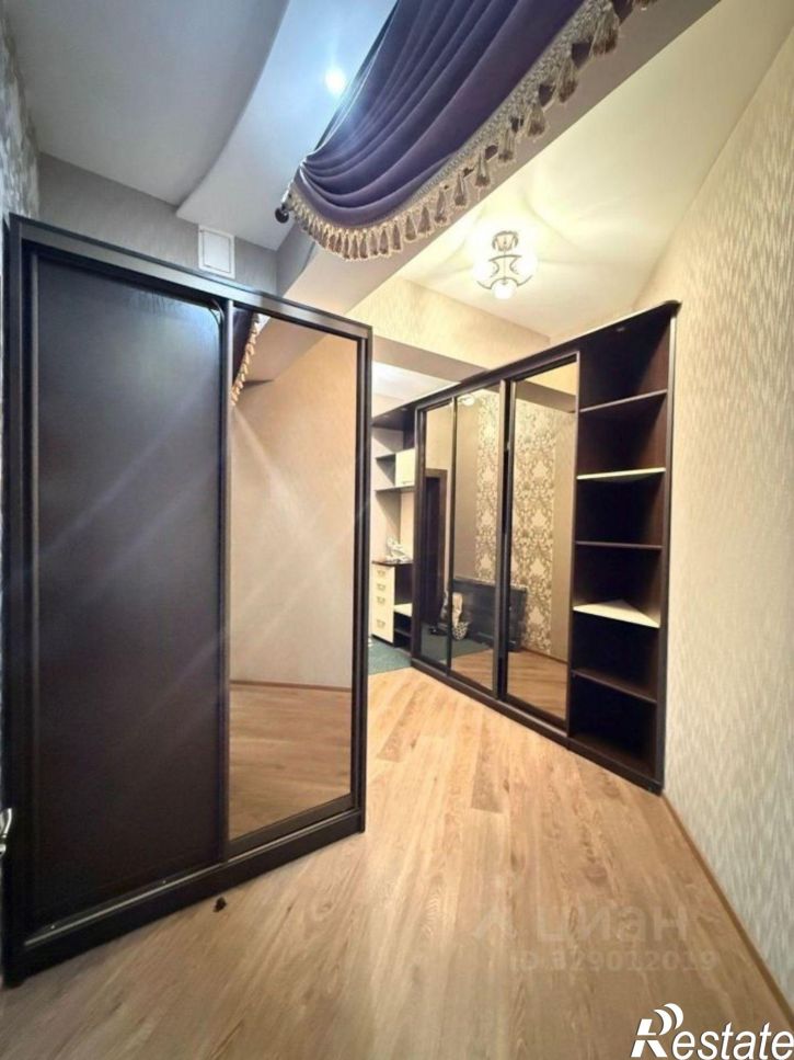 2-комн квартира улица Беспалова, 110В,  д. 110В