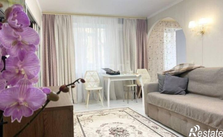 2-комн квартира проспект Кирова, 12,  д. 12