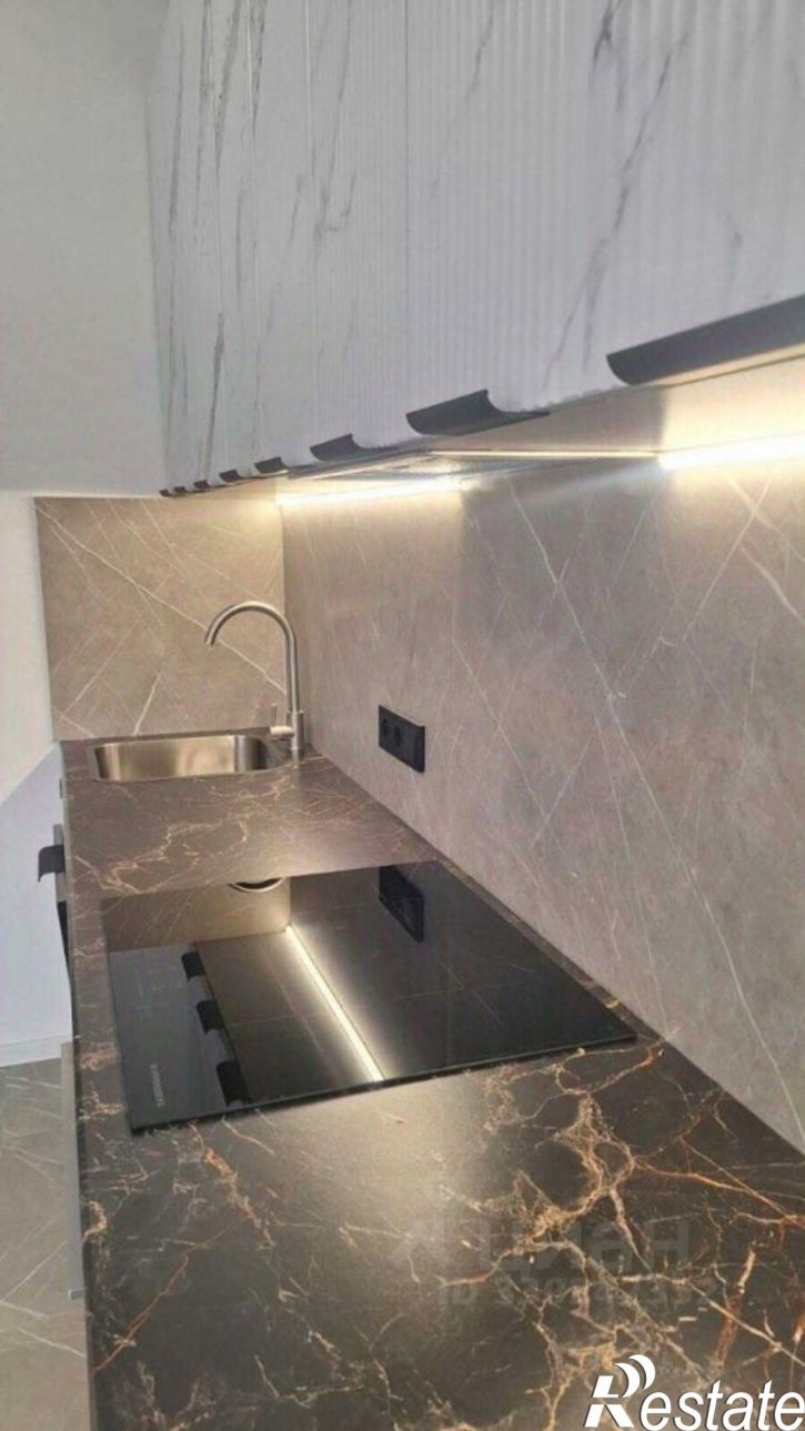 2-комн квартира Проспект Александра Суворова, 15 к9,  д. 15 к9